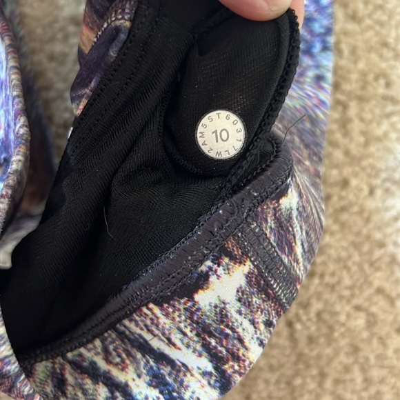 Lululemon Energy Sports Bra Nulux In Polychromatic. Size 10. - Picture 5 of 7